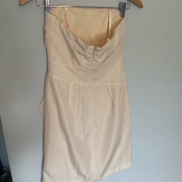 BCBG Sleeveless VINTAGE Dress Light Peach Size 2 Women’s - Picture 10 of 10